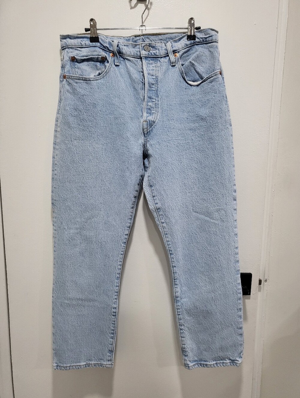 Levi's 501 Lightwash High Rise Ankle Jeans - Size 32